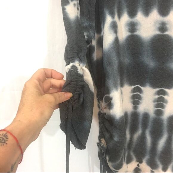 Young Fabulous & Broke Tie Dye Hoodie Sweatshirt With Ties Size XS - Picture 4 of 8